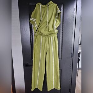 Small Green Stripe Set